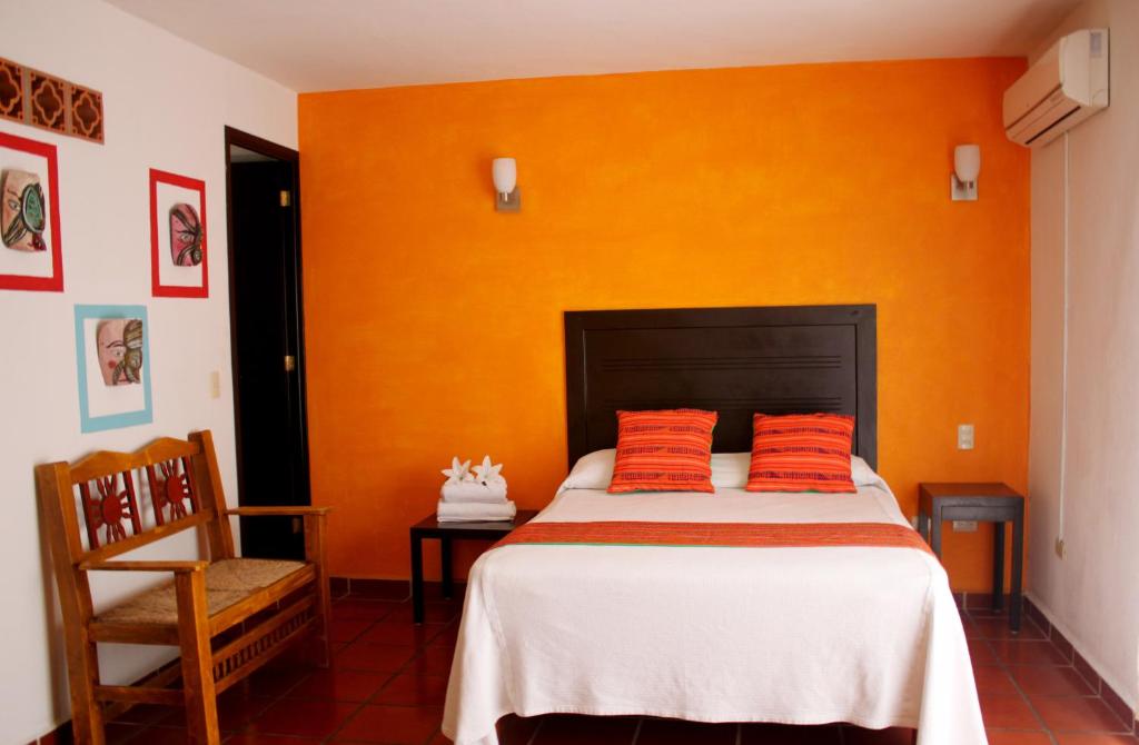 Апартаменты (2 Bedroom grand suite with balcony) отеля La Iguana de Oro Vallarta, Пуэрто-Вальярта