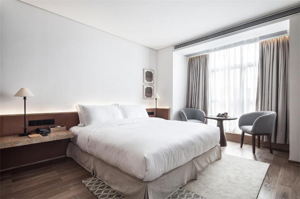 Двухместный (Номер с кроватью размера «queen-size») отеля David's Deer Hotel, Чунцин
