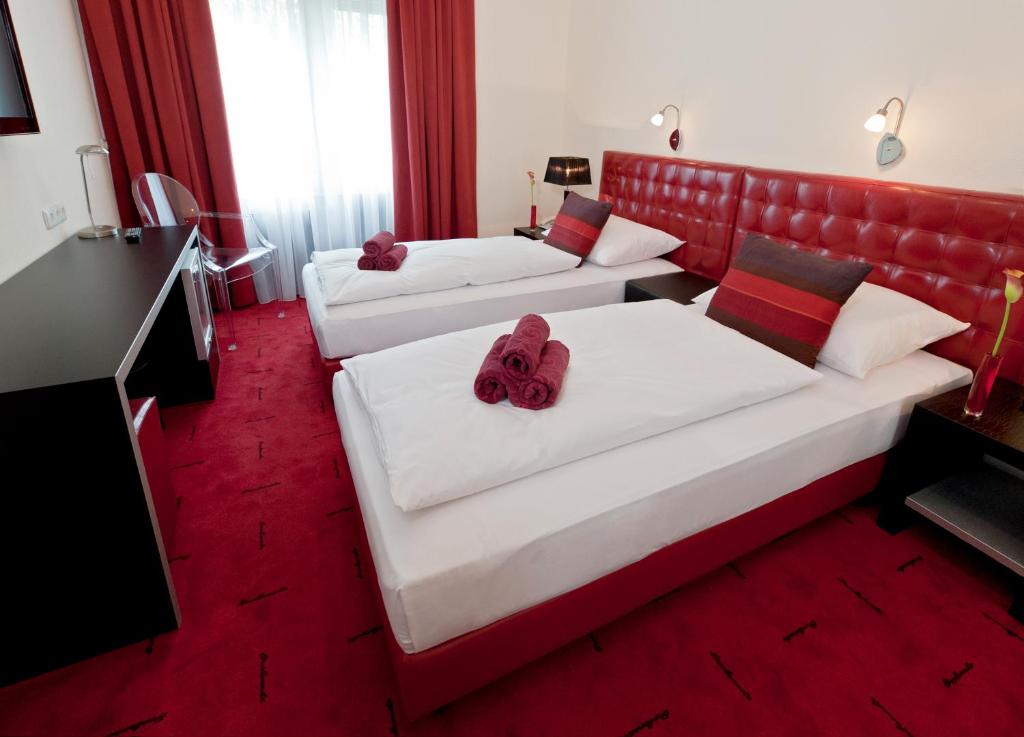 Двухместный (Двухместный номер с 2 отдельными кроватями) отеля Hotel Esplanade, Кельн