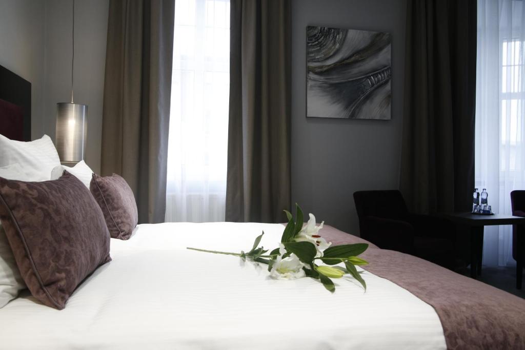 Двухместный (Двухместный номер с 2 отдельными кроватями и собственной ванной комнатой) отеля Hotel Chopin Bydgoszcz, Быдгощ