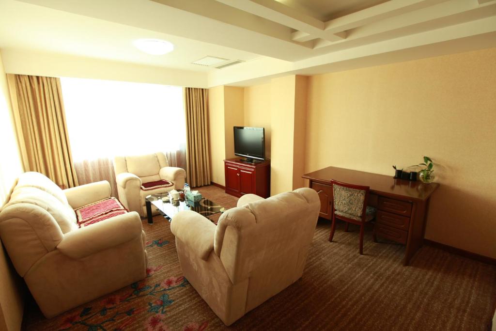 Сьюит (Mainland Chinese Only-Deluxe Suite), Yanbian Baishan Hotel