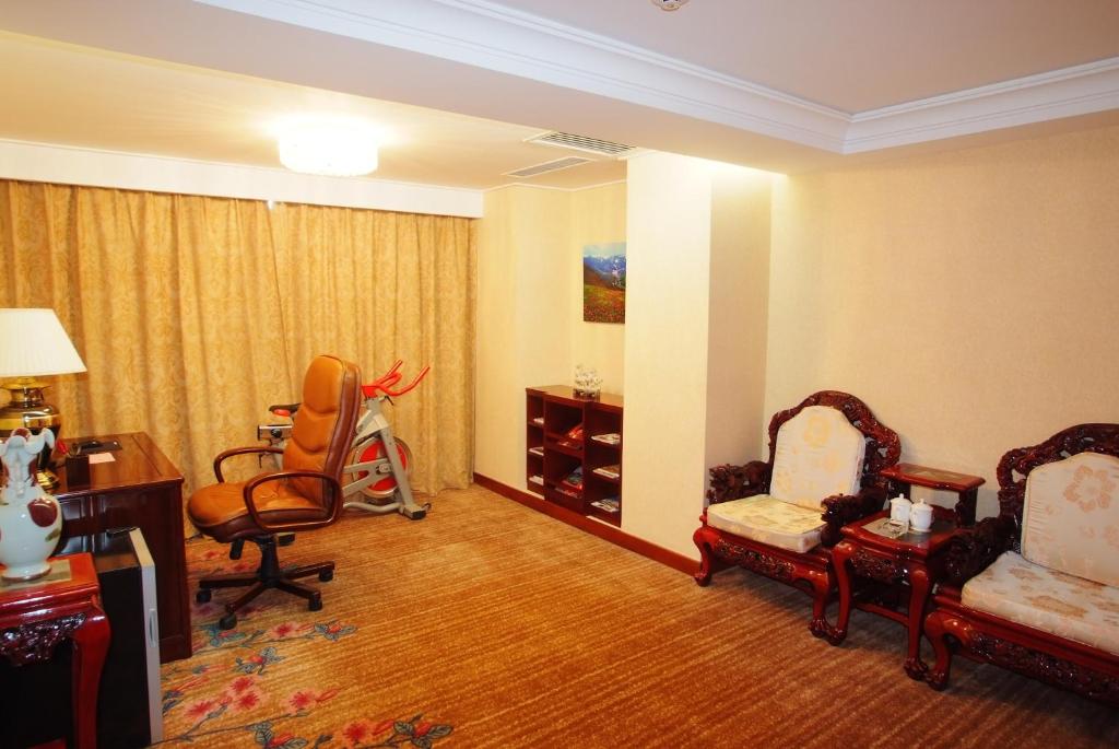 Сьюит (Mainland Chinese Only-Premium Suite), Yanbian Baishan Hotel