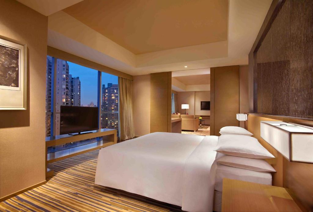 Сьюит (Люкс с кроватью размера «king-size»), Hyatt Regency Chongqing Hotel