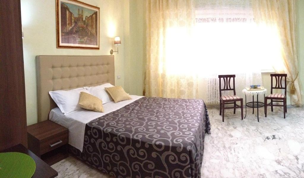 Двухместный (Двухместный номер с 1 кроватью или 2 отдельными кроватями) отеля Vatican Golden Rooms, Рим