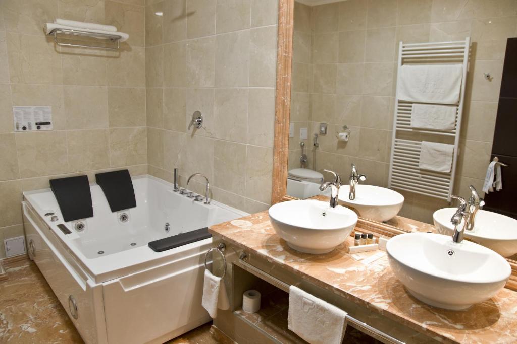 Двухместный (Двухместный номер Делюкс с 1 кроватью и видом на море - Только для взрослых), Hotel Bavaria Blu