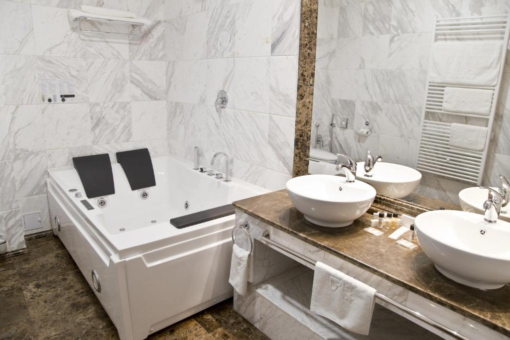 Двухместный (Стандартный двухместный номер Делюкс с 1 кроватью — Только для взрослых), Hotel Bavaria Blu