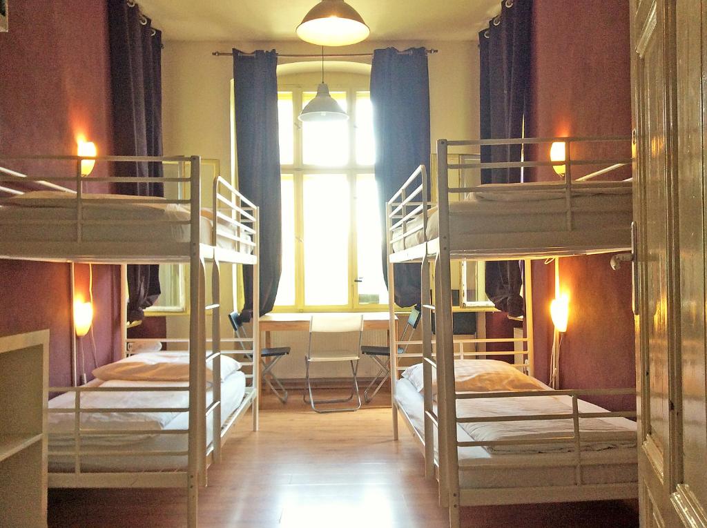 Номер (Кровать в общем номере с 4 кроватями), Alcatraz Backpacker Hostel