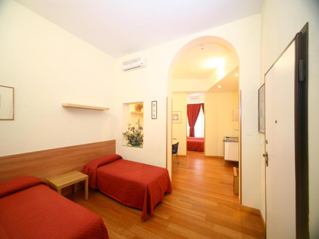 Студио (Номер-студио (для 4 взрослых)) апартамента Appartamenti Astoria, Болонья