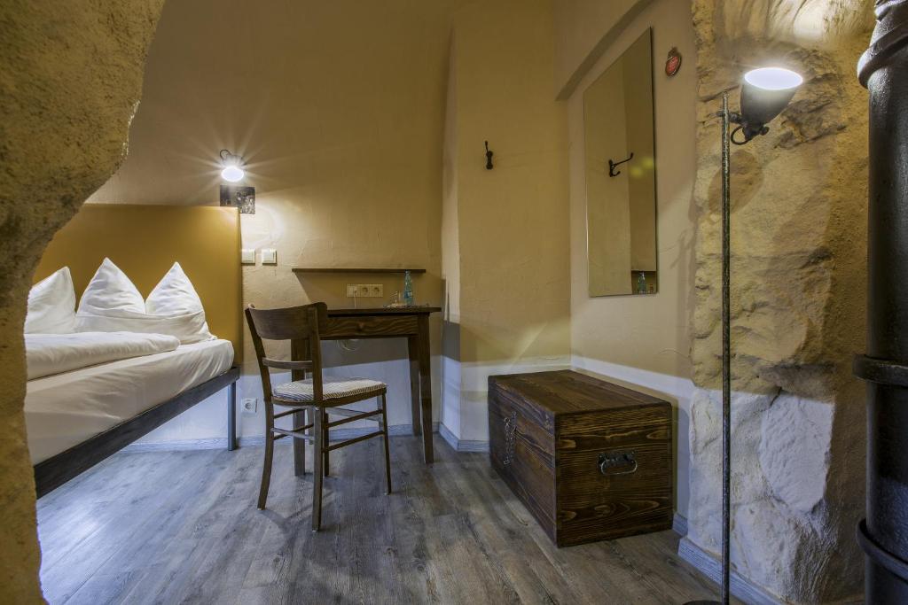 Двухместный (Двухместный номер с 1 кроватью и собственной ванной комнатой) отеля Hotel Fronfeste, Нюрнберг