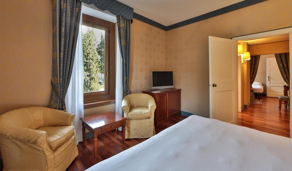 Семейный (Семейный номер (для 2 взрослых и 2 детей)), Golf Hotel Campiglio