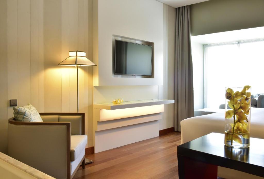 Двухместный (Специальное предложение - Двухместный номер с 1 кроватью и новогодним пакетом) отеля Pousada de Lisboa - Small Luxury Hotels Of The World, Лиссабон