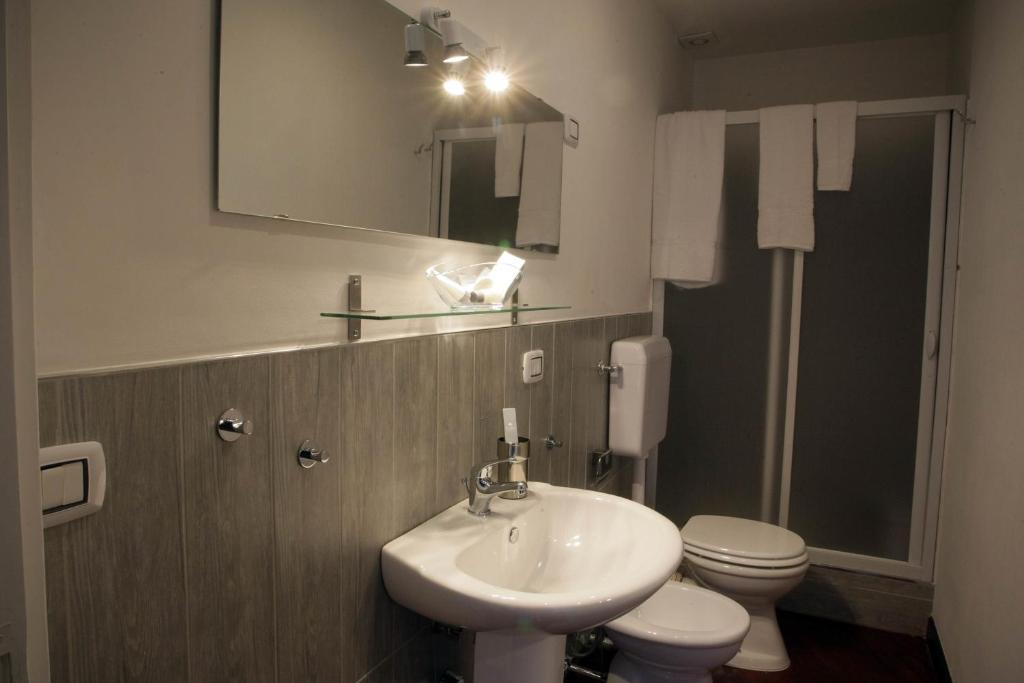 Двухместный (Двухместный номер с 1 кроватью и собственной ванной комнатой) отеля B&B Clorinda, Бари