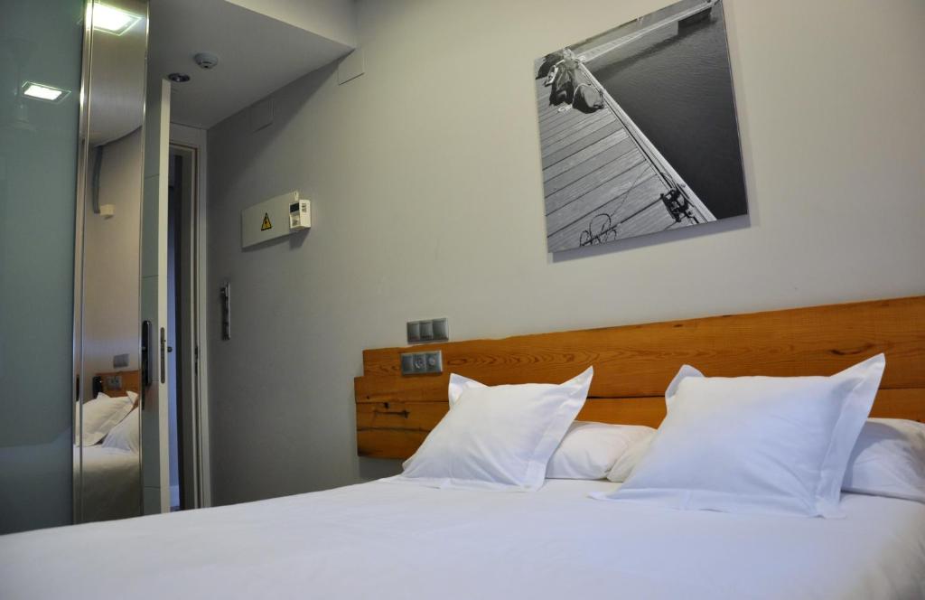Двухместный (Бюджетный двухместный номер с 1 кроватью) отеля Hosteria Santander, Сантандер