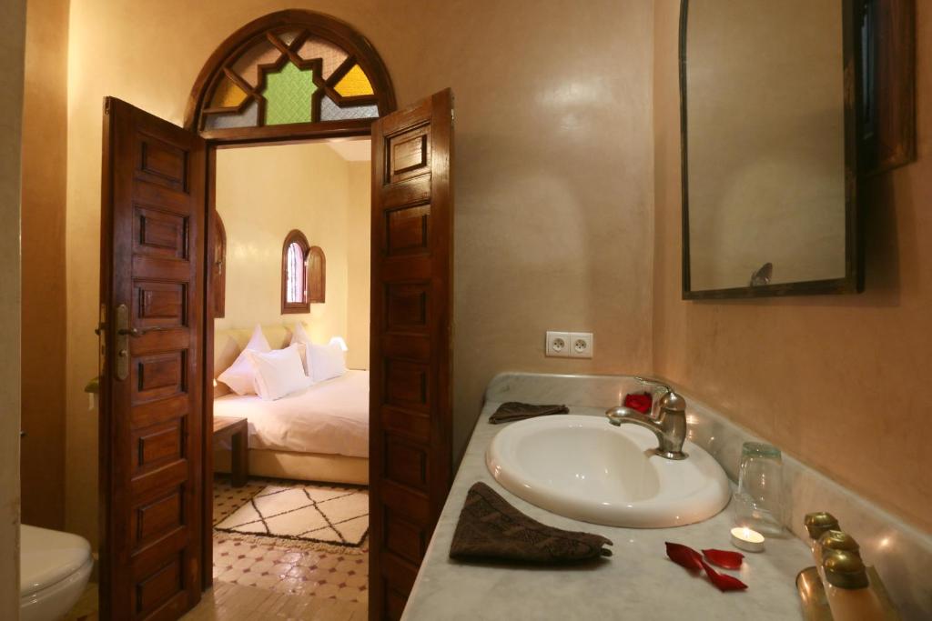 Двухместный (Двухместный номер Kennaria с 1 кроватью), Riad L'Emir