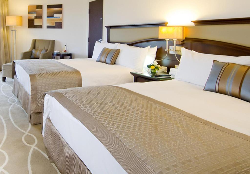 Двухместный (Классический двухместный номер Hafeet с 2 отдельными кроватями) курортного отеля Danat Al Ain Resort, Аль-Айн