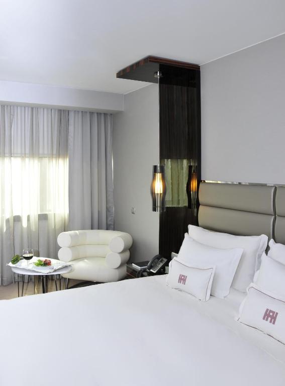 Двухместный (Двухместный номер Делюкс с 1 кроватью) отеля Altis Grand Hotel – Luxury Collection Hotels, Лиссабон