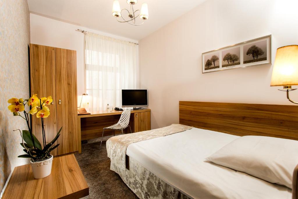 Двухместный (Стандартный двухместный номер с 1 кроватью) отеля Hotel Patio, Вроцлав