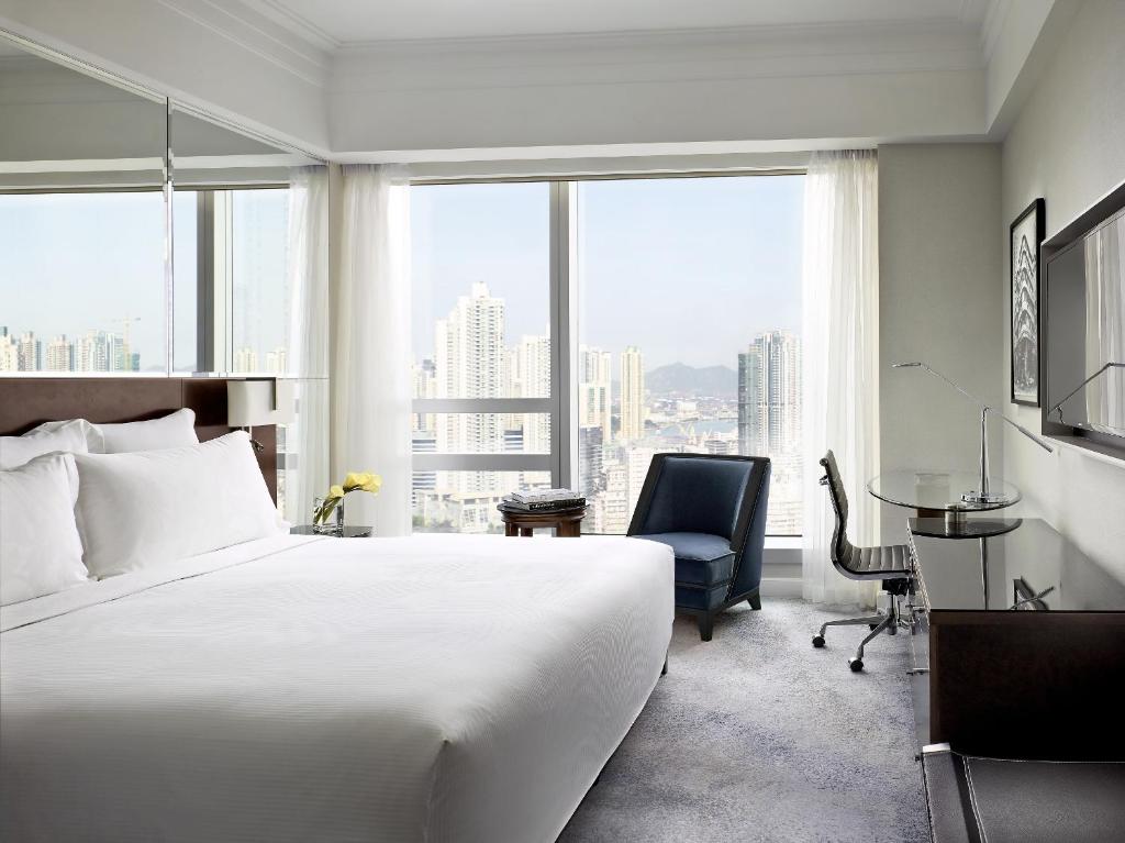 Двухместный (Двухместный номер Делюкс с 1 кроватью или 2 отдельными кроватями) отеля Cordis, Hong Kong, Гонконг (город)