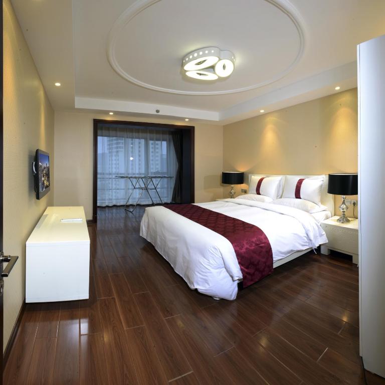 Апартаменты (Улучшенные апартаменты с 1 спальней) отеля Beijing Baifuyi Hotel, Пекин