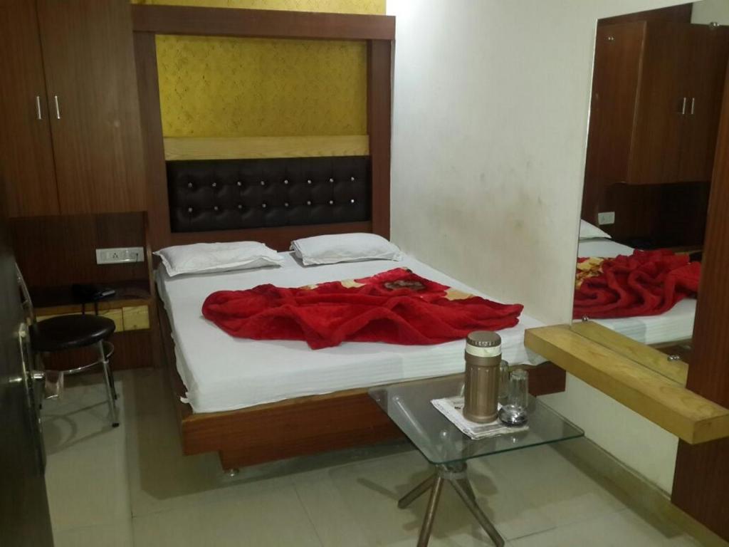 Двухместный (Бюджетный двухместный номер с 1 кроватью) отеля Hotel Shivam International, Нью-Дели