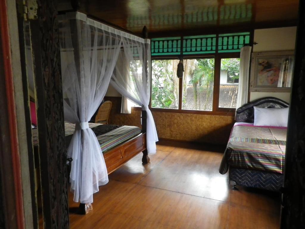 Номер (Улучшенная вилла с 2 спальнями и собственным бассейном), Bali Breeze Bungalows