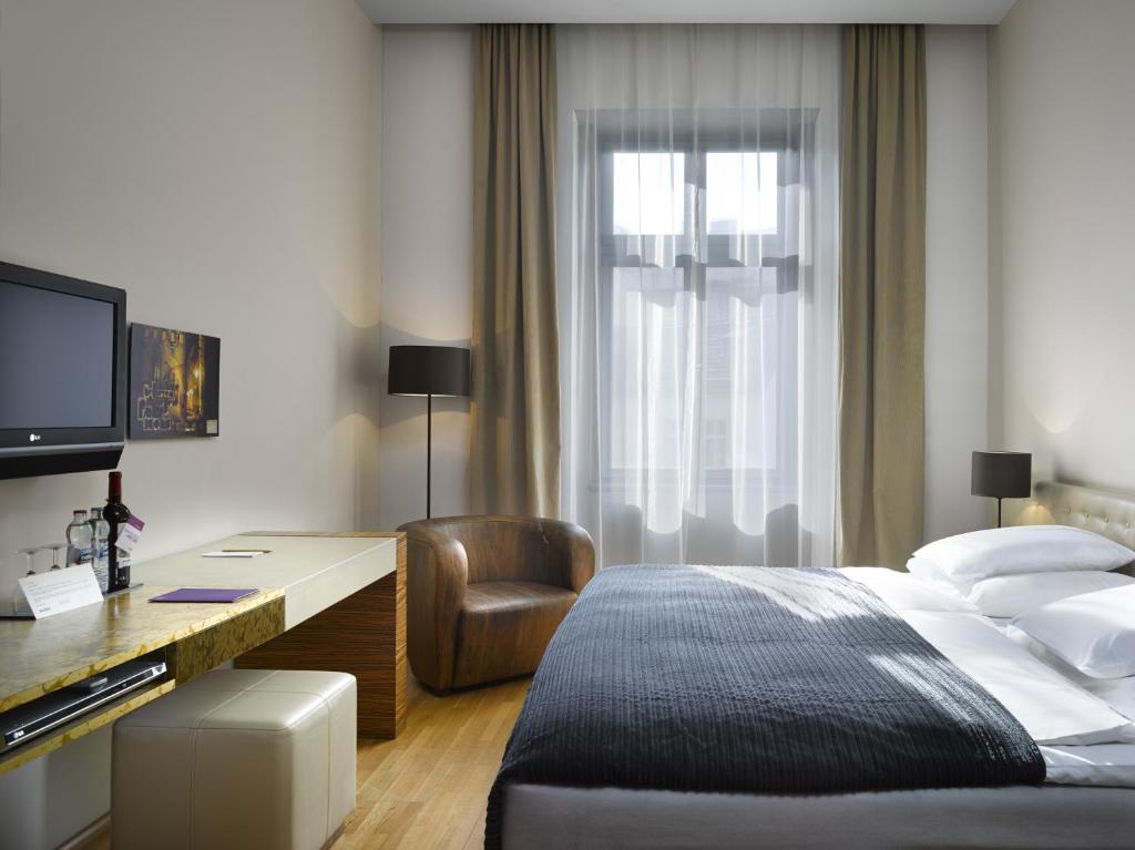 Двухместный (Стандартный двухместный номер с 1 кроватью или 2 отдельными кроватями) отеля The ICON, Прага