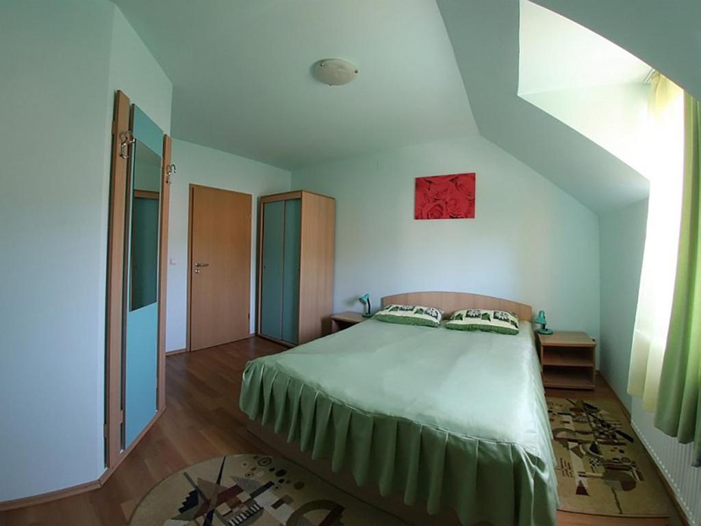 Двухместный (Двухместный номер с 1 кроватью или 2 отдельными кроватями) гостевого дома Pensiunea Bendorfeanu, Сибиу