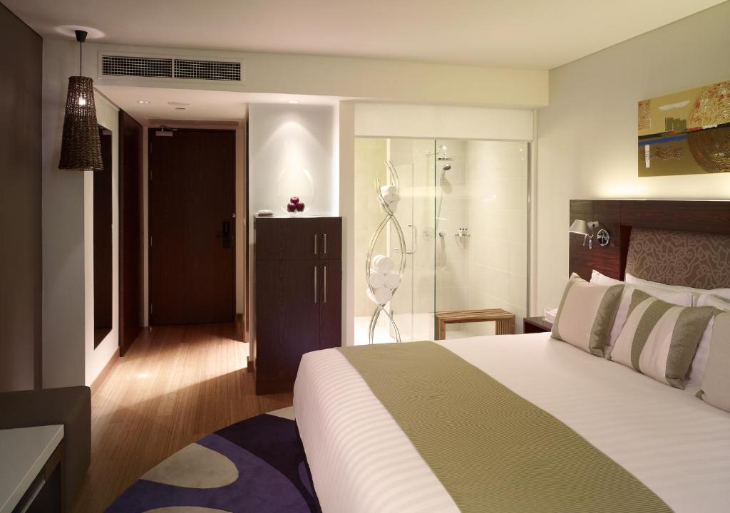 Двухместный (Улучшенный двухместный номер с 1 кроватью или 2 отдельными кроватями) отеля Park Plaza Sukhumvit, Бангкок