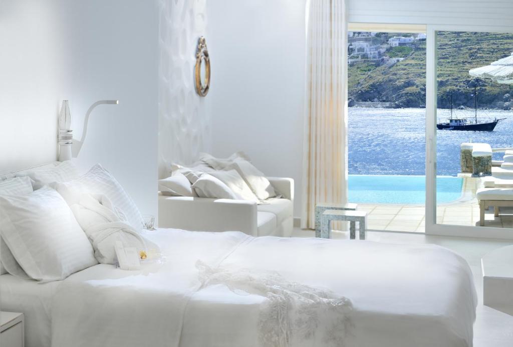 Сьюит (Люкс «Гранд Миконийский» с видом на море) отеля Nissaki, Платис Ялос, Эгейские острова