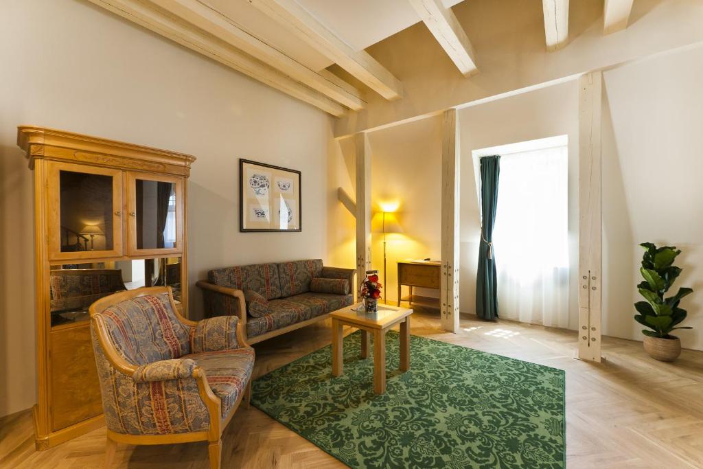 Двухместный (Улучшенный двухместный номер с 1 кроватью или 2 отдельными кроватями) отеля Ambassador, Карловы Вары