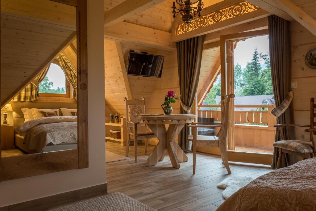 Сьюит (Полулюкс с видом на горы), Aparthotel Bambi