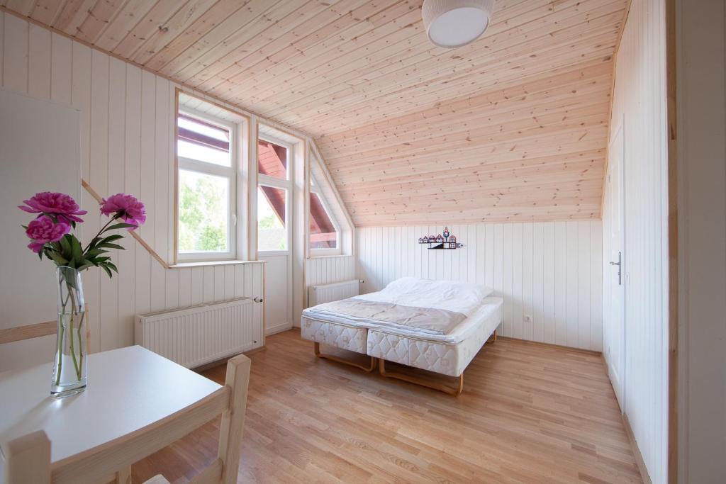 Двухместный (Двухместный номер с 1 кроватью или 2 отдельными кроватями и балконом) гостевого дома Pervalkos vetrunges, Неринга