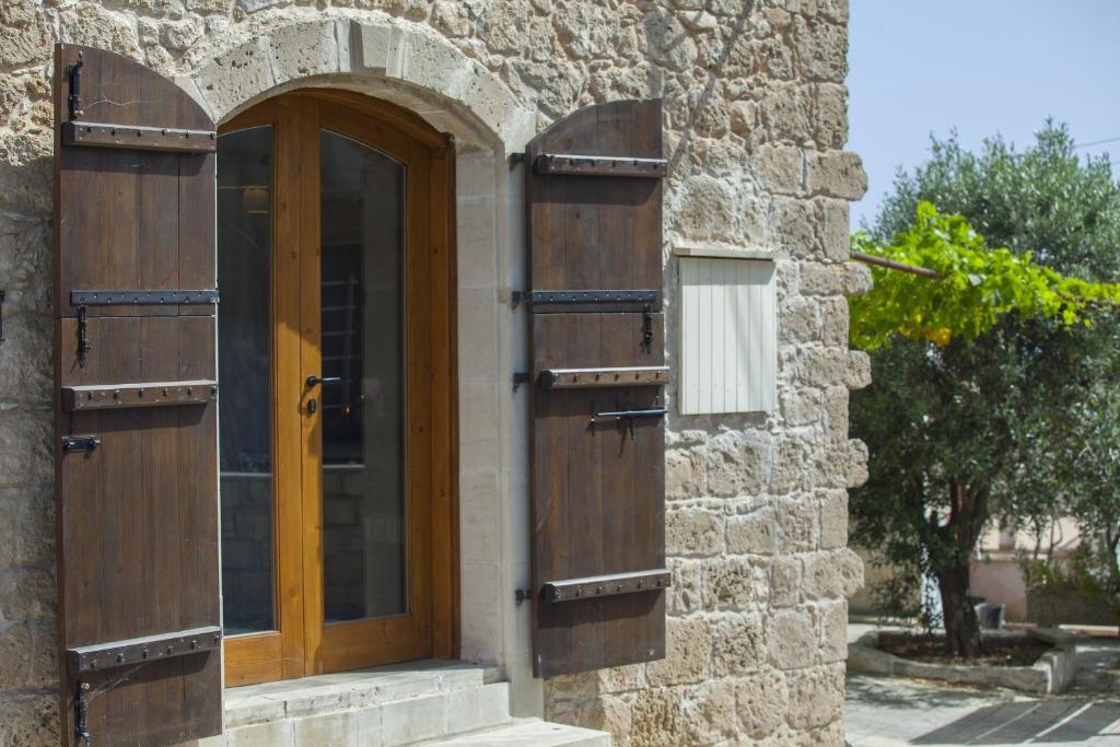 Mesogi Stone Cottage, Пафос