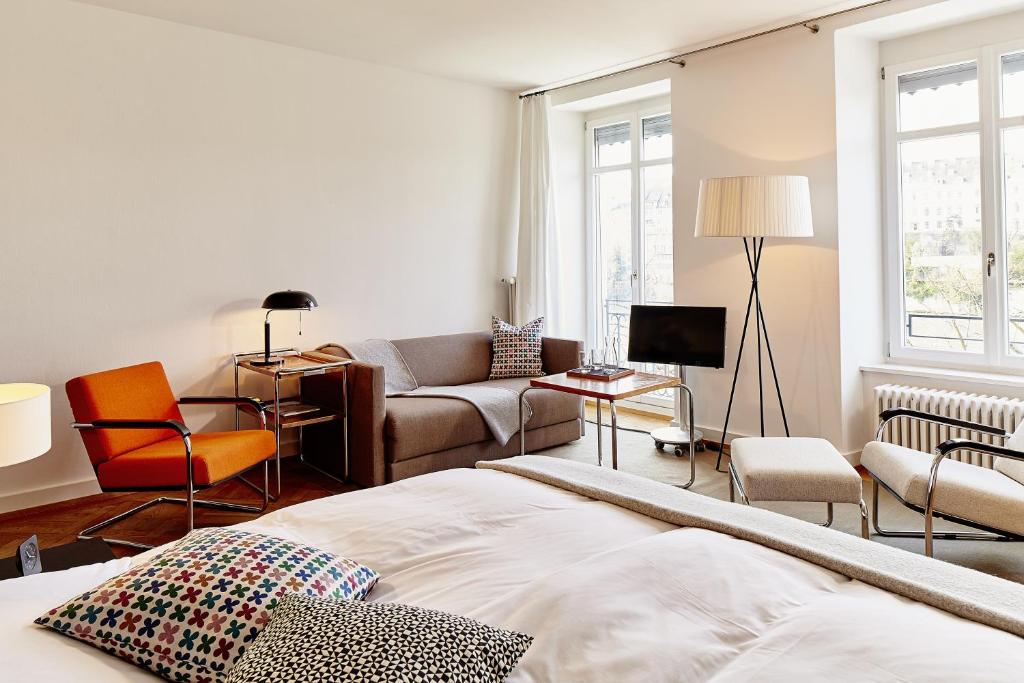 Сьюит (Junior Suite  with View to Rhine River), Krafft Basel