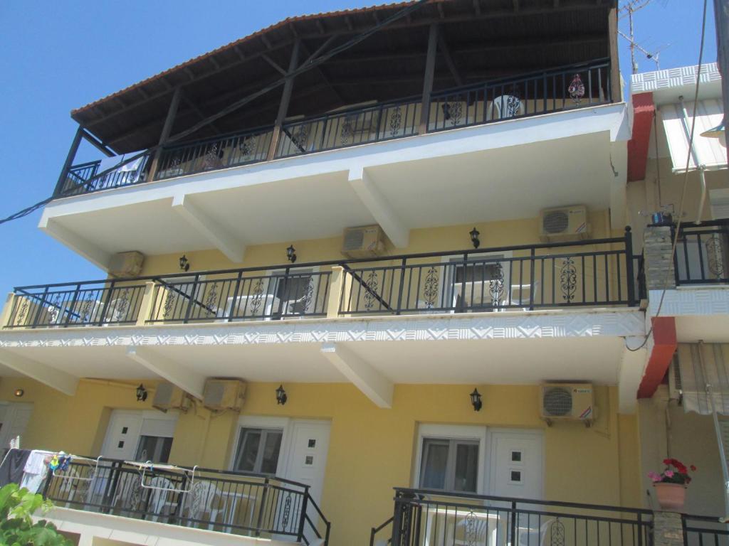 Апарт-отель Konstantinos Beach 2, Лименария