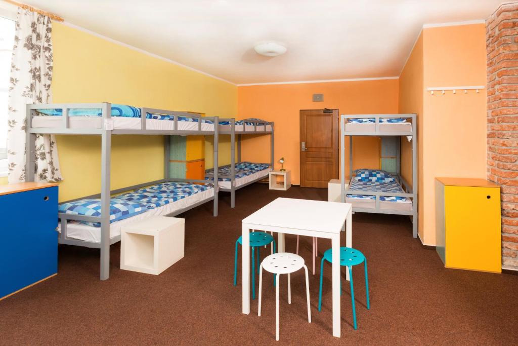 Номер (Спальное место на двухъярусной кровати в общем номере для женщин) хостела Hostel Downtown, Прага