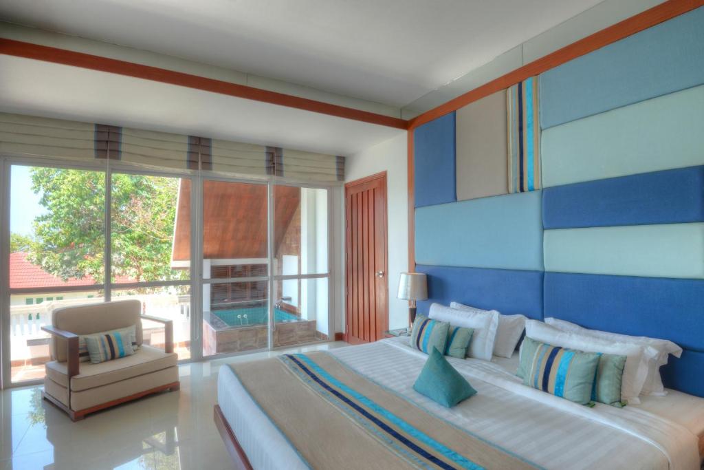 Вилла (Двухместная вилла «Премьер» с 1 двуспальной или 2 отдельными кроватями) отеля Independence Hotel Resort & Spa, Сиануквиль