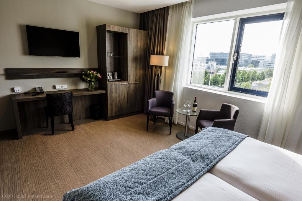 Двухместный (Улучшенный двухместный номер с 2 отдельными кроватями) отеля Ozo Hotel, Амстердам