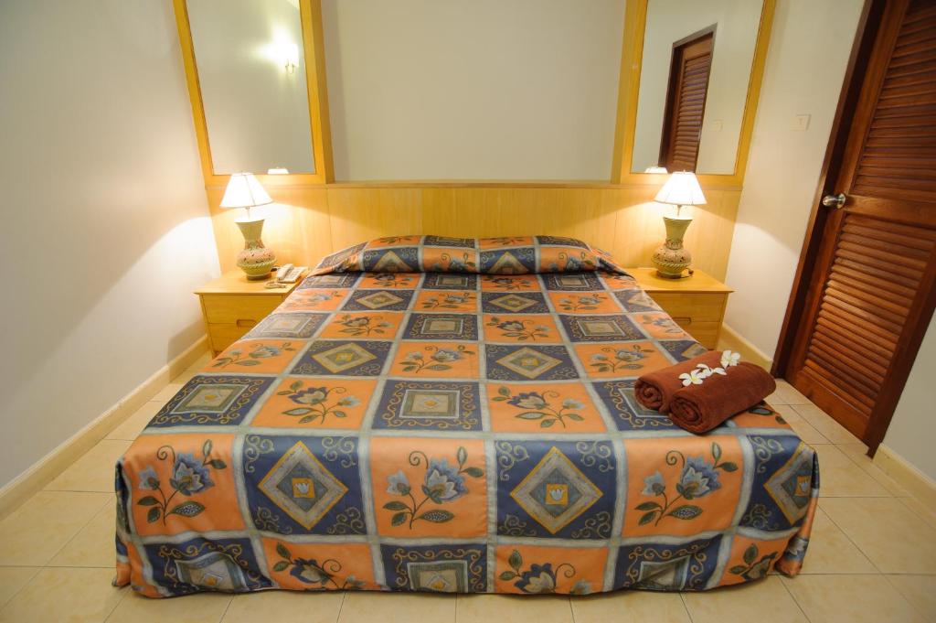 Двухместный (Standard King room with City View and Balcony), Отель Diamond City Place