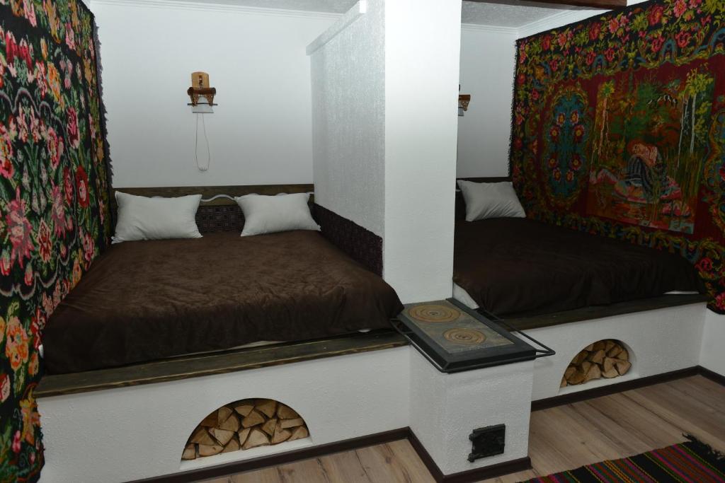 Двухместный (Стандартный двухместный номер с 2 двуспальными кроватями) гостевого дома Pensiunea Butoias Glodeni, Глодяны