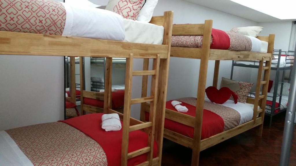 Номер (Кровать в общем номере для мужчин и женщин с 10 кроватями) хостела Turkish Style Hostel, Лиссабон