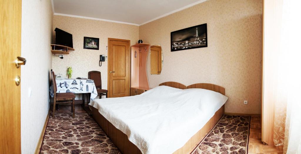 Двухместный (Двухместный номер «Комфорт» с 1 кроватью или 2 отдельными кроватями) отеля ВВП Клуб, Тирасполь