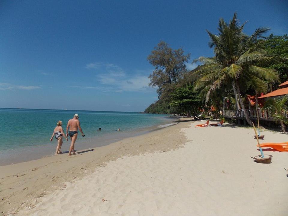 Номер (Бунгало - С видом на пляж), White Sand Beach Resort