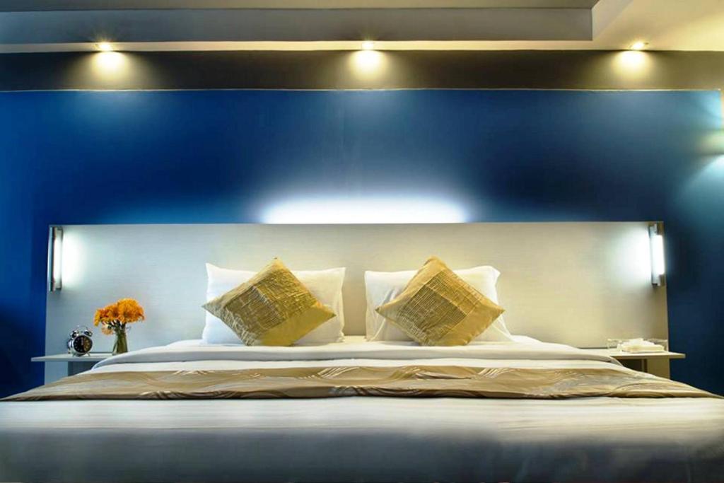 Двухместный (Двухместный номер Делюкс с 2 отдельными кроватями) отеля Pillows Hotel Cebu, Себу