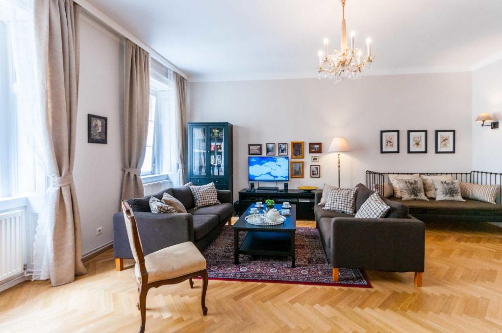 Апартаменты (Апартаменты с 2 спальнями: Kurrentgasse 10, 1010 Vienna), Elegant Vienna