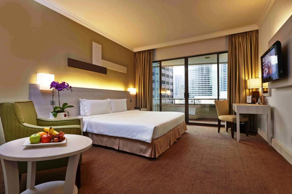 Двухместный (Номер Делюкс с кроватью размера «king-size») отеля Corus Hotel Kuala Lumpur, Куала-Лумпур