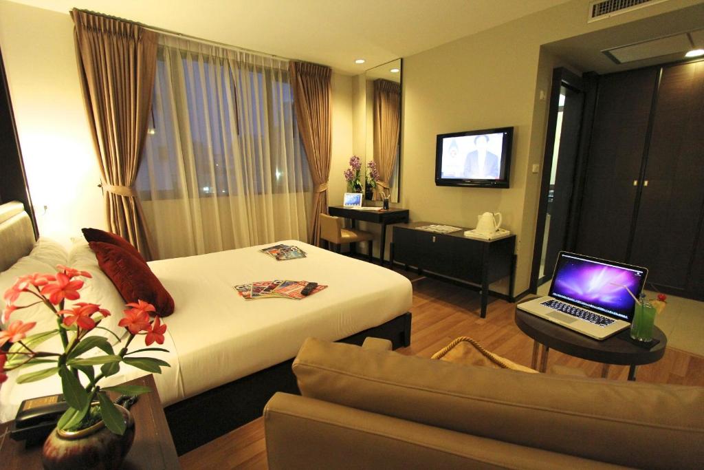 Двухместный (Стандартный двухместный номер с 1 кроватью) отеля The Dawin Nana, Бангкок