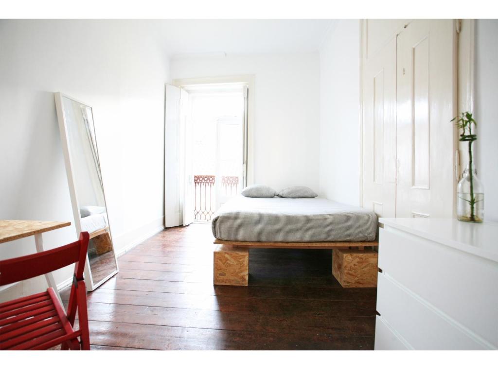 Двухместный (Стандартный двухместный номер с 1 кроватью и общей ванной комнатой) гостевого дома Friendly Hills Bairro Alto, Лиссабон