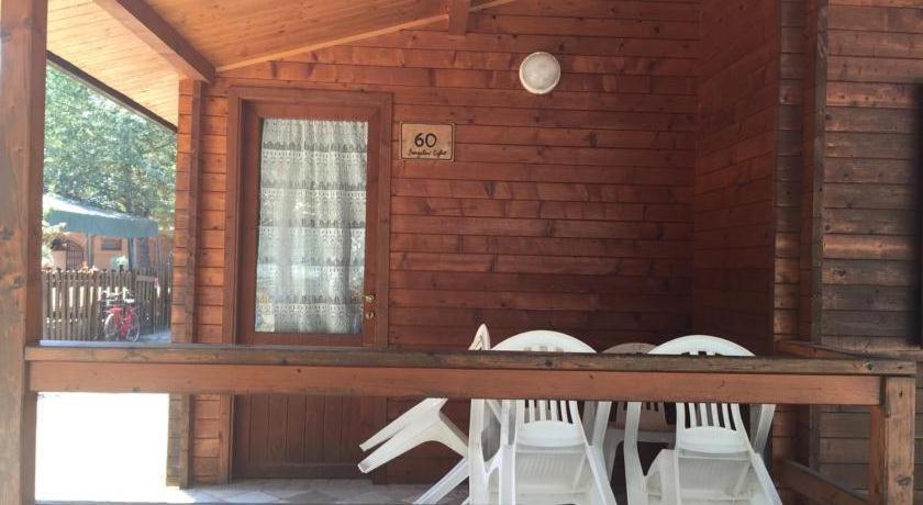 Номер (Бунгало с 2 спальнями (5 взрослых)) кемпинга Camping Paradiso, Виареджо