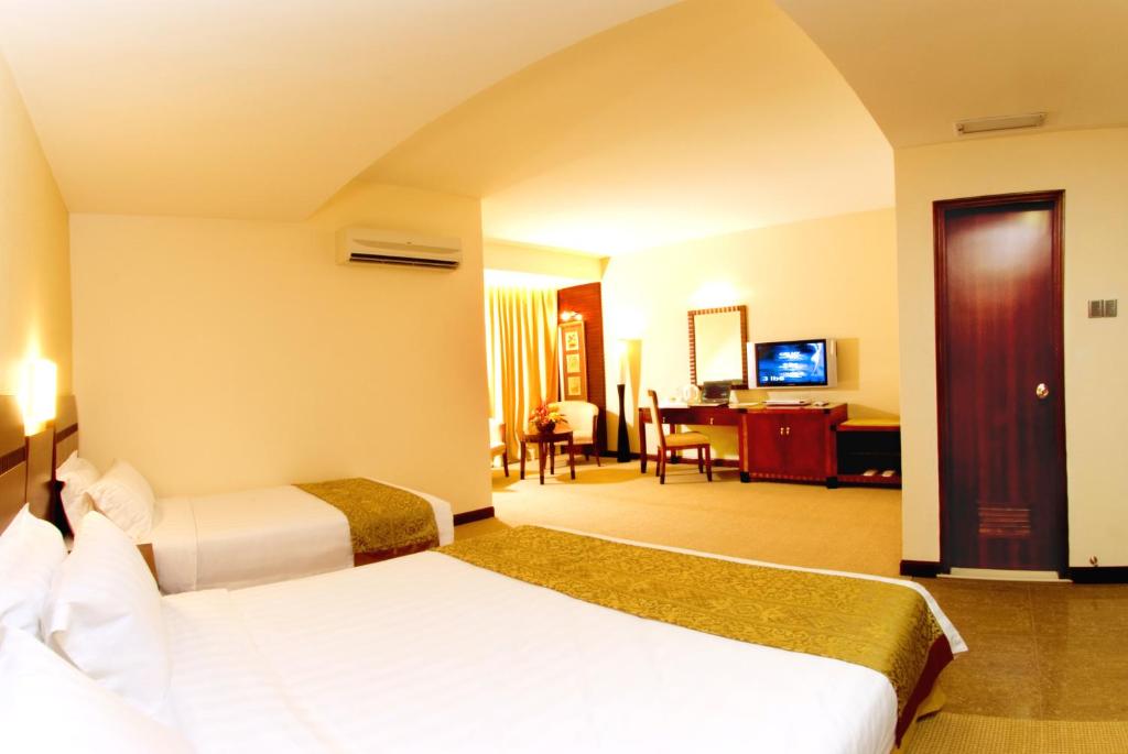 Семейный (Семейный номер (для 3 взрослых)) отеля Celyn Hotel City Mall, Кота-Кинабалу